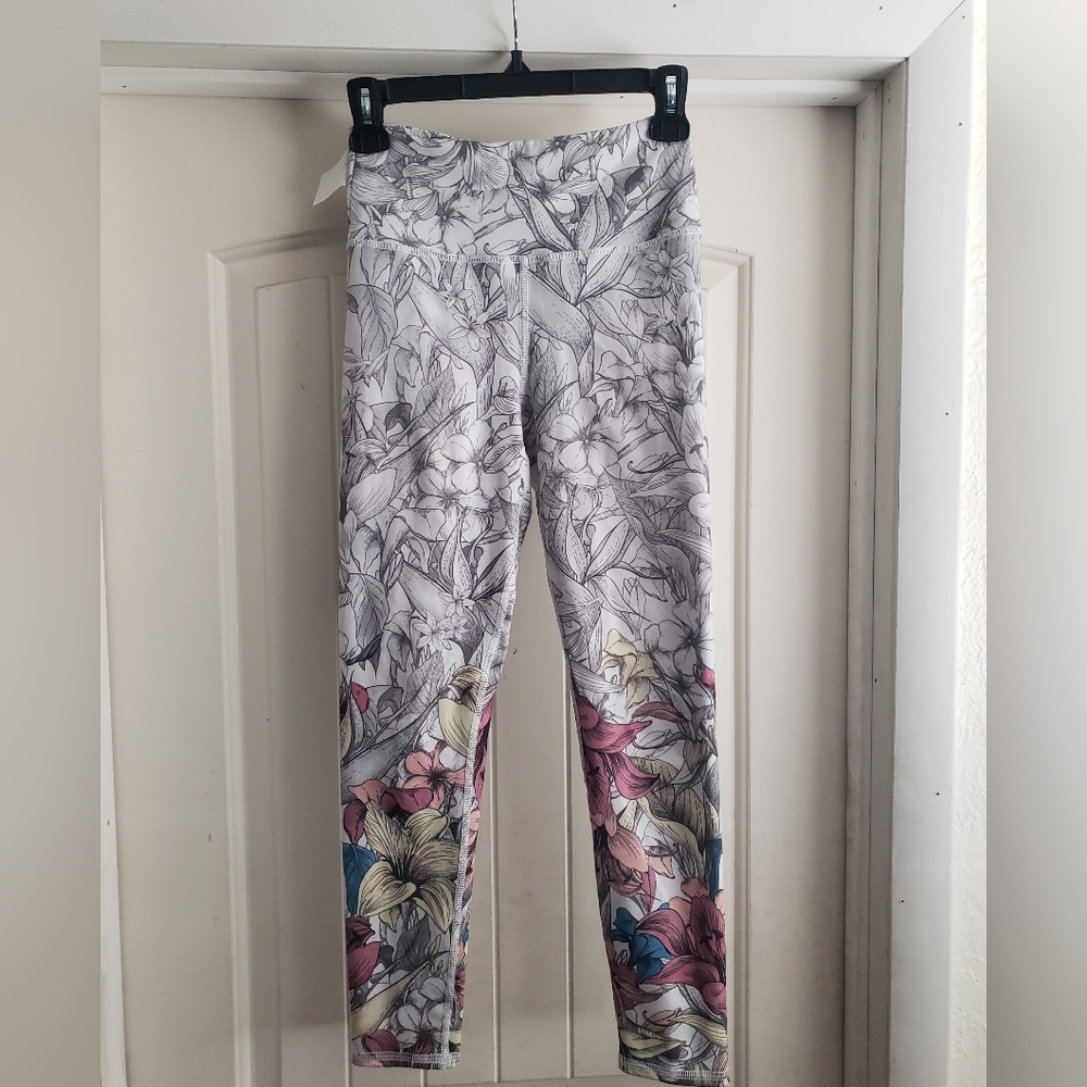 Evolution And Creation The Sofia Legging Size Small